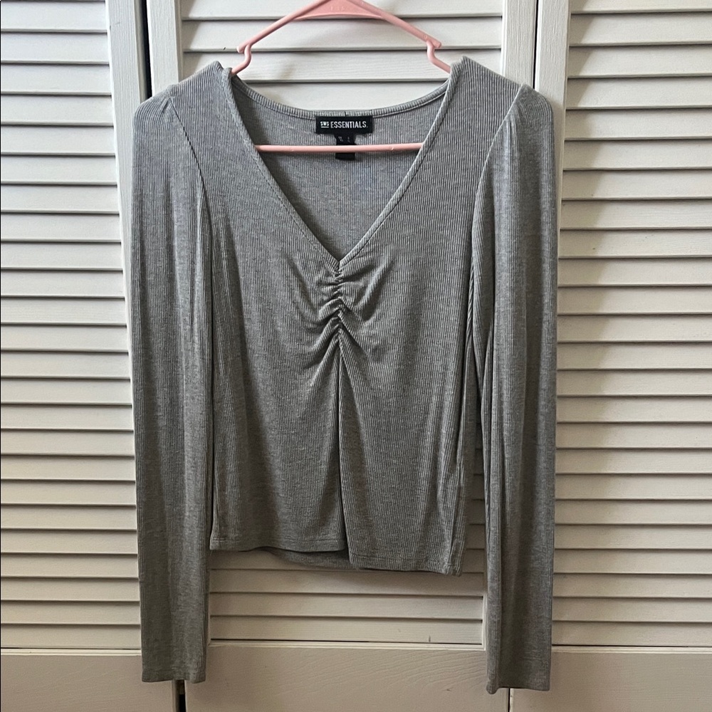 BRAND NEW(NWOT) Essentials by Charolette Russe Heather Gray Ruched V-Neck Blouse